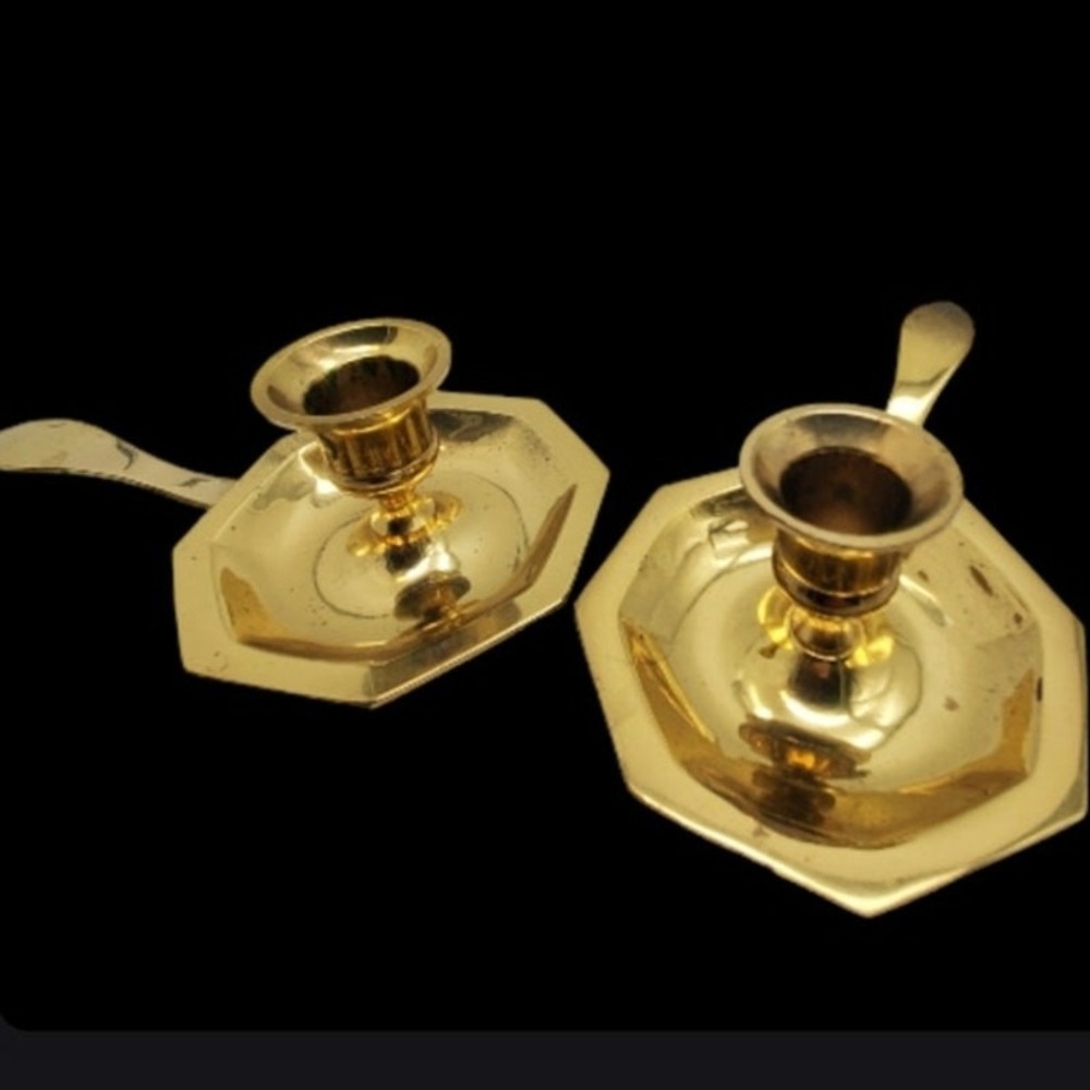 Two Brass Candlestick Holders Handle Drip Tray 6" Vintage Taper Chambersticks
